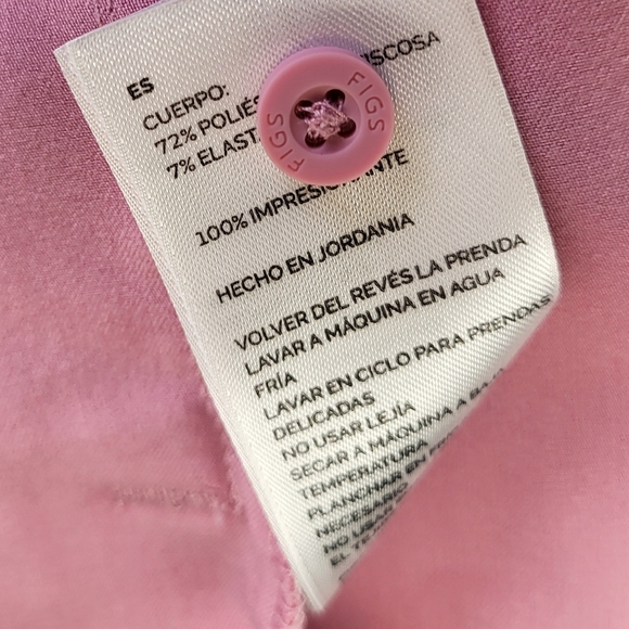 Figs Rafaela Oversized Sleeveless Scrub Top in Chalk Pink size Large - Picture 7 of 7